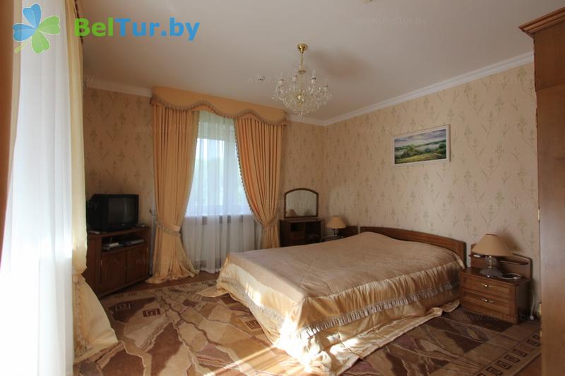 Rest in Belarus - recreation center Zolovo - house for 4 people (cottage 4) 