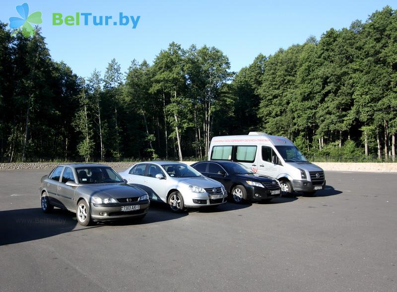 Rest in Belarus - hotel complex Kamenyuki - Parking lot