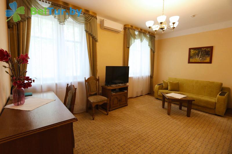 Rest in Belarus - hotel complex Kamenyuki - 2-room single suite (building 4) 