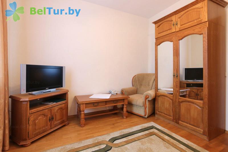 Rest in Belarus - hotel complex Kamenyuki - 1-room single (building 4) 