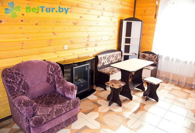 Rest in Belarus - tourist complex Nikolaevskie prudy - 1-room triple Lux-2 (cottage Priozerny) 