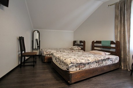 1-room for four people, guest house