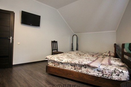 1-room for four people, guest house