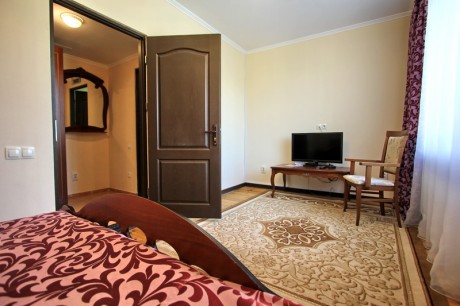 1-room double double, hotel