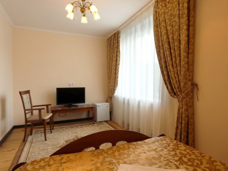 1-room double double, hotel