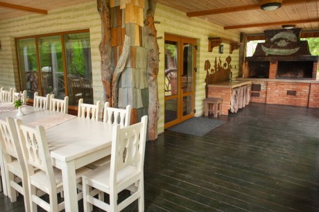 For 9 people, guest house