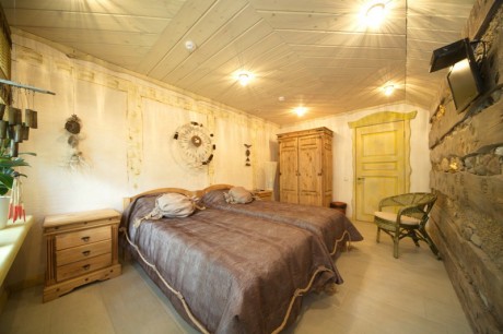 For 9 people, guest house