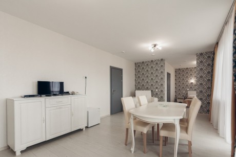 2-room double Luxe Superior, main building