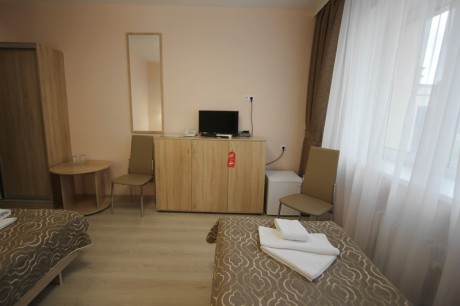 1-room double Twin, main building