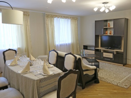 2-месны 2-пакаёвы прэмiум, гасцініца