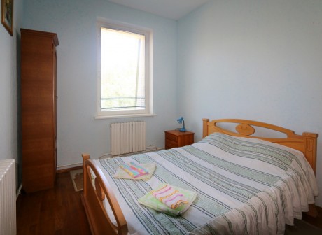 For 8 people, guest house