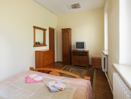 For 8 people, guest house