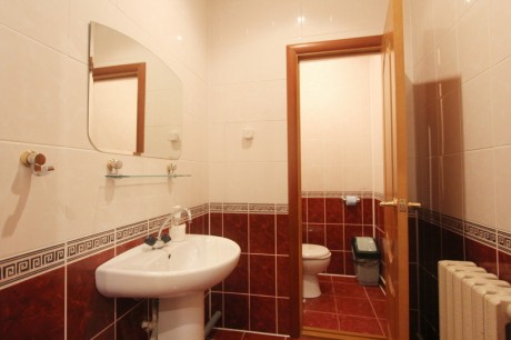 For 8 people, guest house
