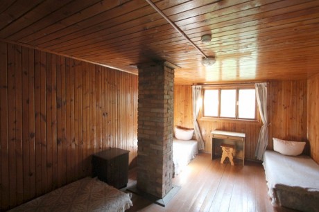 7-месны, гасцявы дом